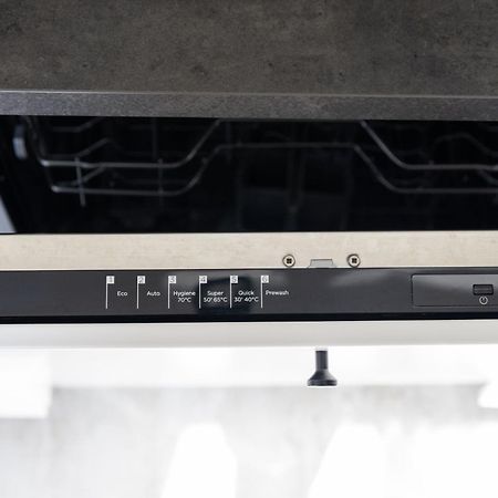 Vaz Apartments Essen, Kueche, Wlan, Tv, Netflix, Ca 15 Min Messe U Hbf Kültér fotó